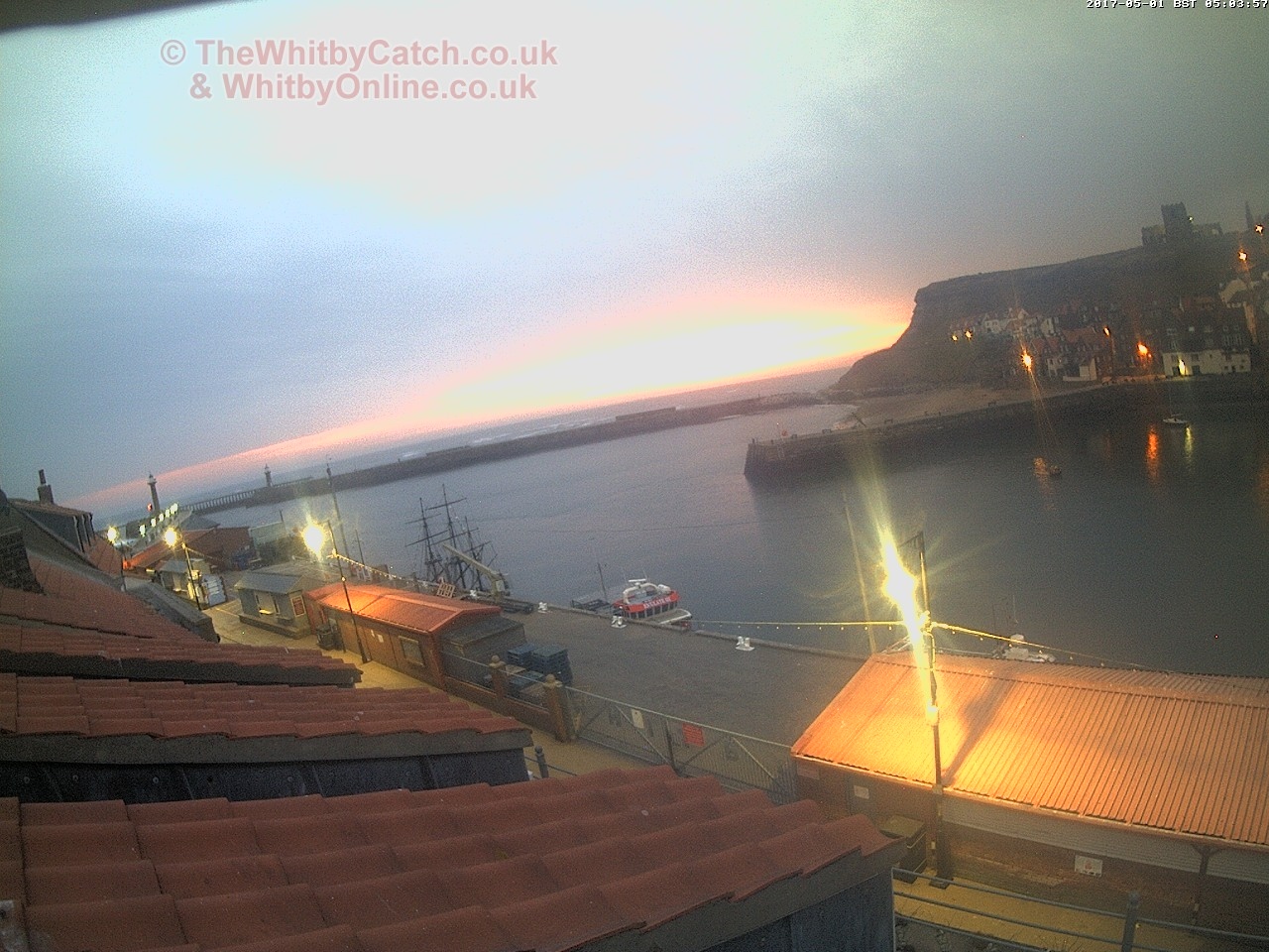 Whitby Mon 1st May 2017 05:04.