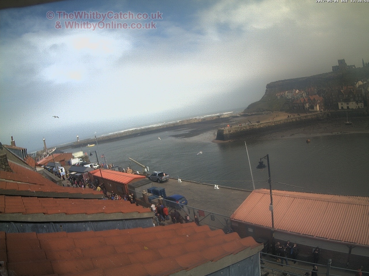 Whitby Mon 1st May 2017 13:39.