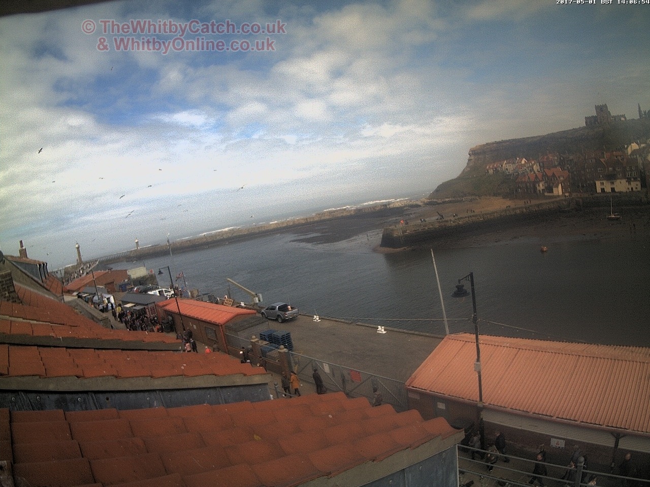 Whitby Mon 1st May 2017 14:07.