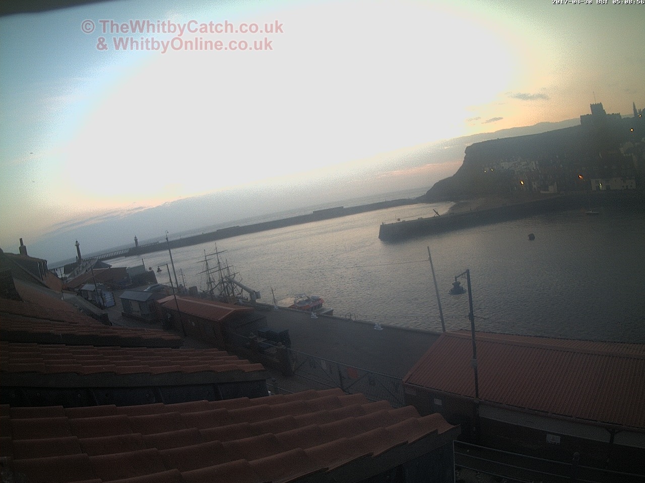Whitby Sun 30th April 2017 05:09.
