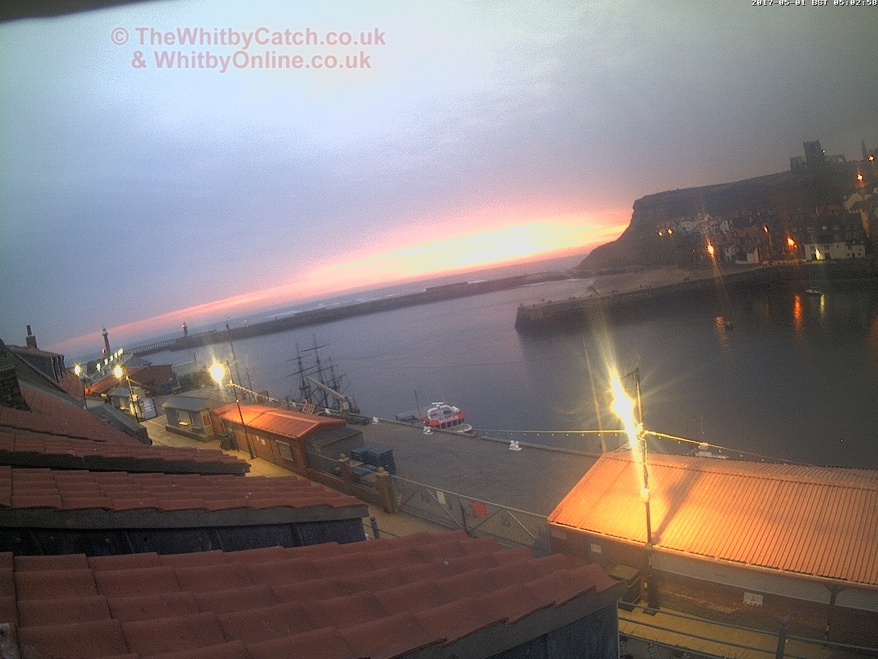 Whitby Mon 1st May 2017 05:03.