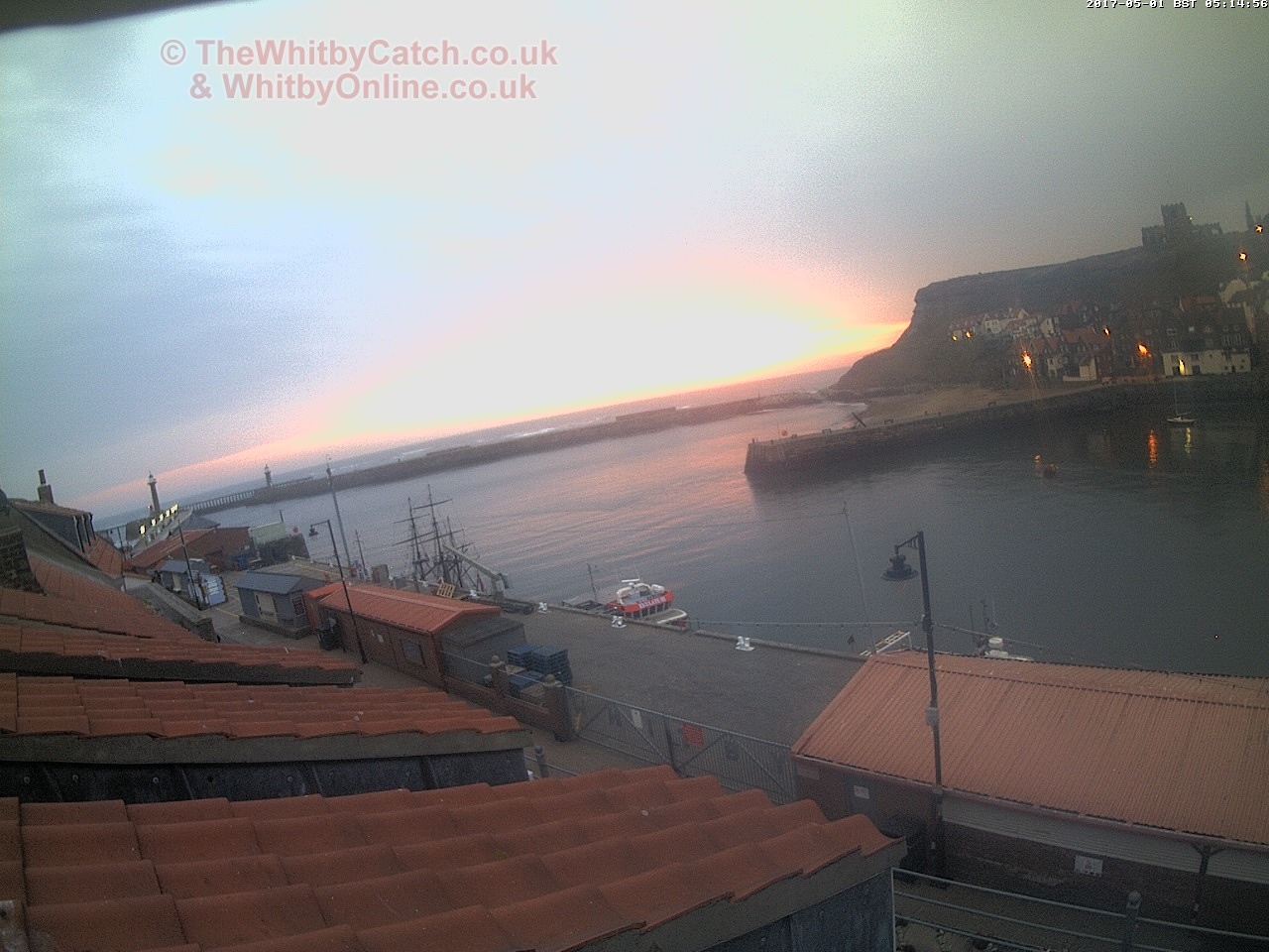 Whitby Mon 1st May 2017 05:15.