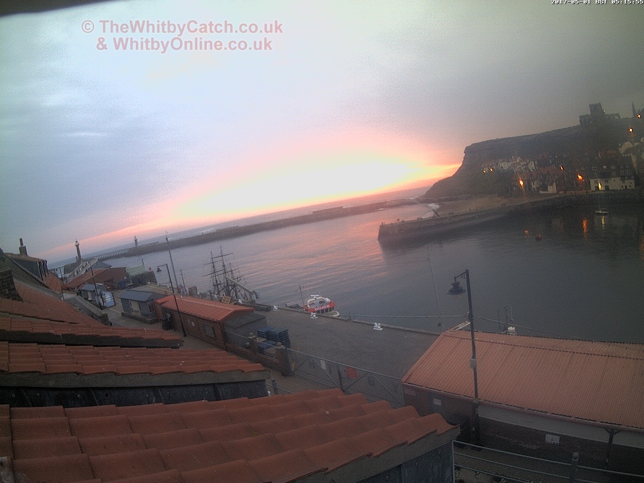 Whitby Mon 1st May 2017 05:16.