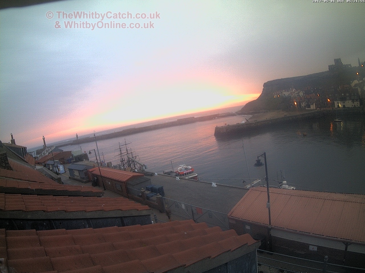 Whitby Mon 1st May 2017 05:22.