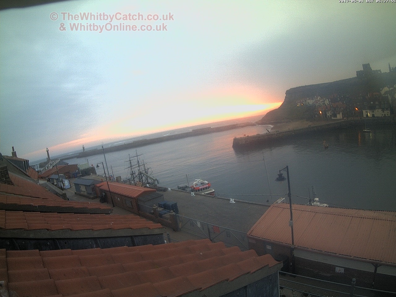 Whitby Mon 1st May 2017 05:28.