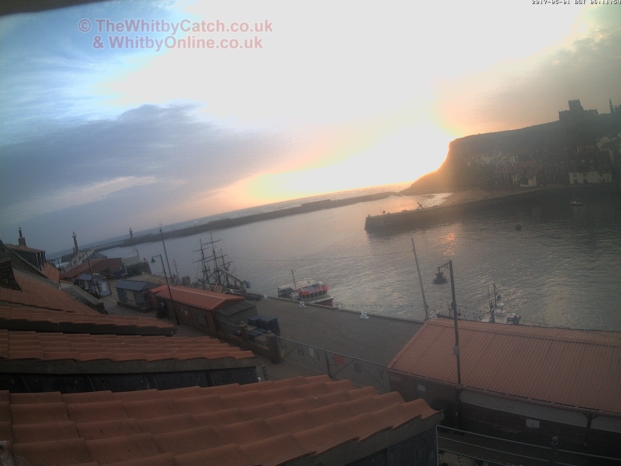Whitby Mon 1st May 2017 06:12.