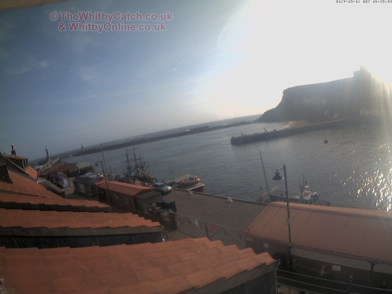 Whitby Mon 1st May 2017 08:46.