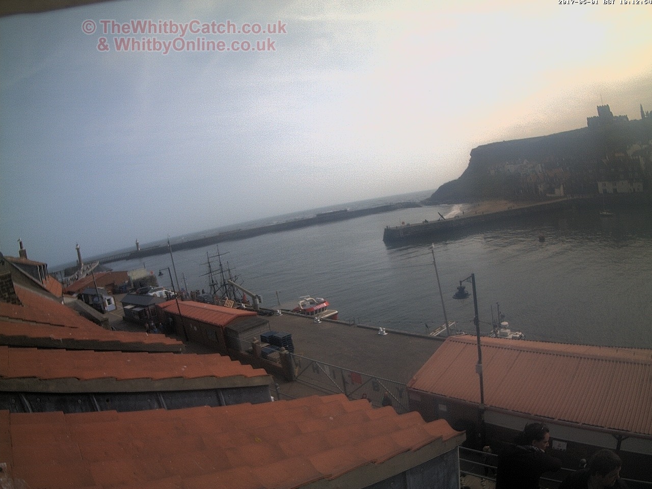 Whitby Mon 1st May 2017 10:13.