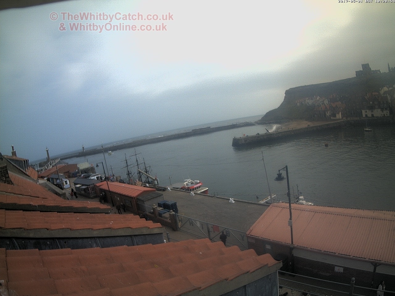 Whitby Mon 1st May 2017 10:29.