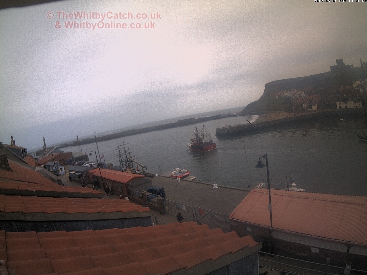 Whitby Mon 1st May 2017 10:42.