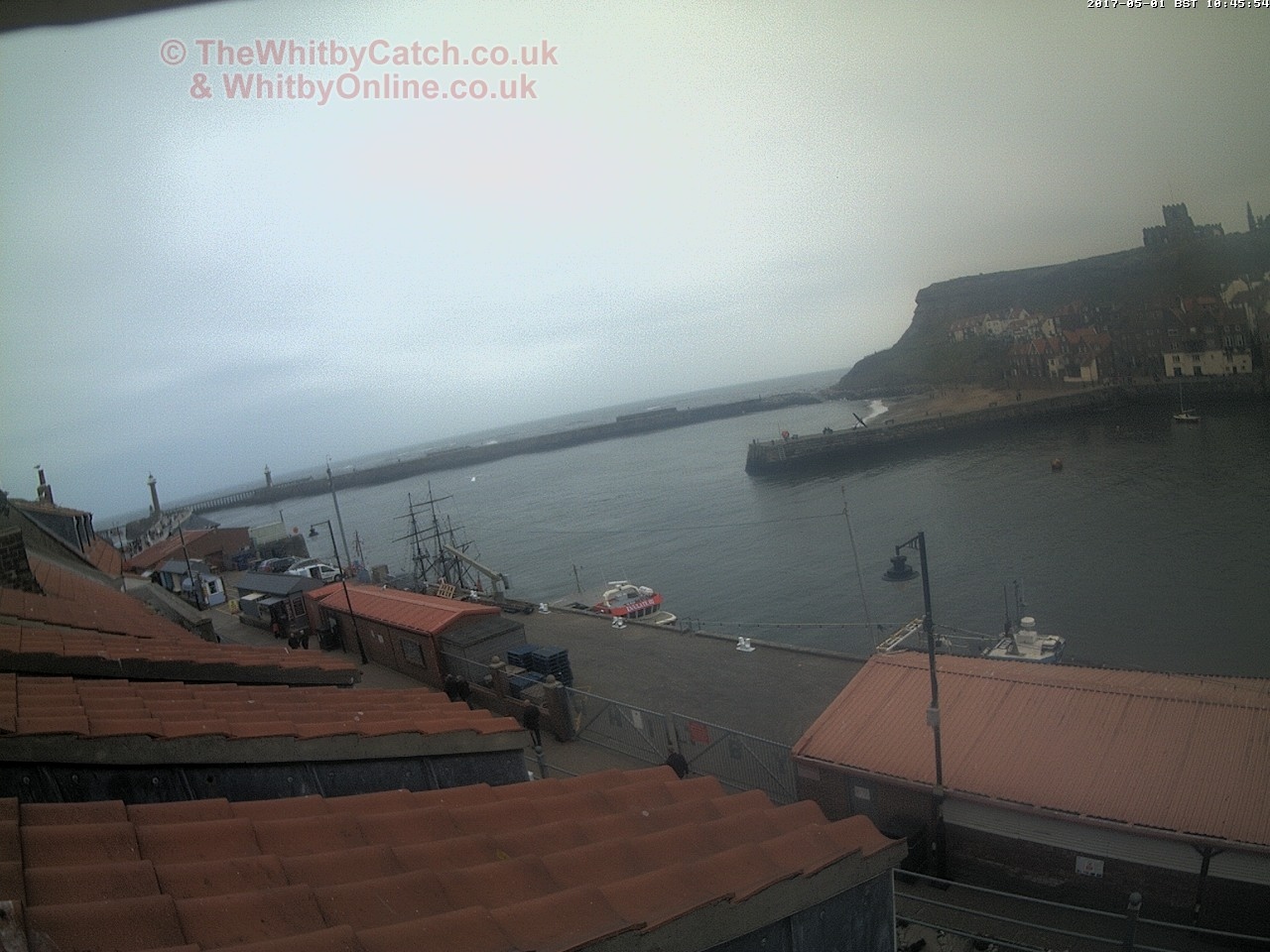 Whitby Mon 1st May 2017 10:46.