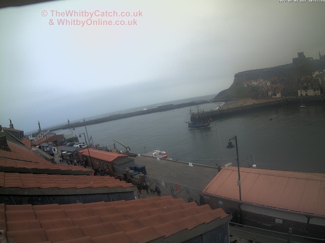 Whitby Mon 1st May 2017 10:58.