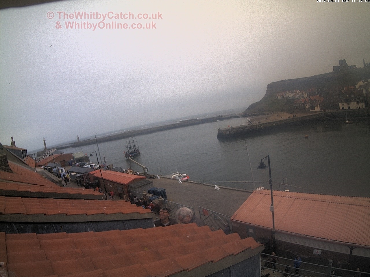 Whitby Mon 1st May 2017 11:18.