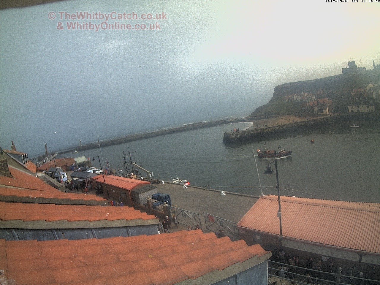Whitby Mon 1st May 2017 11:39.