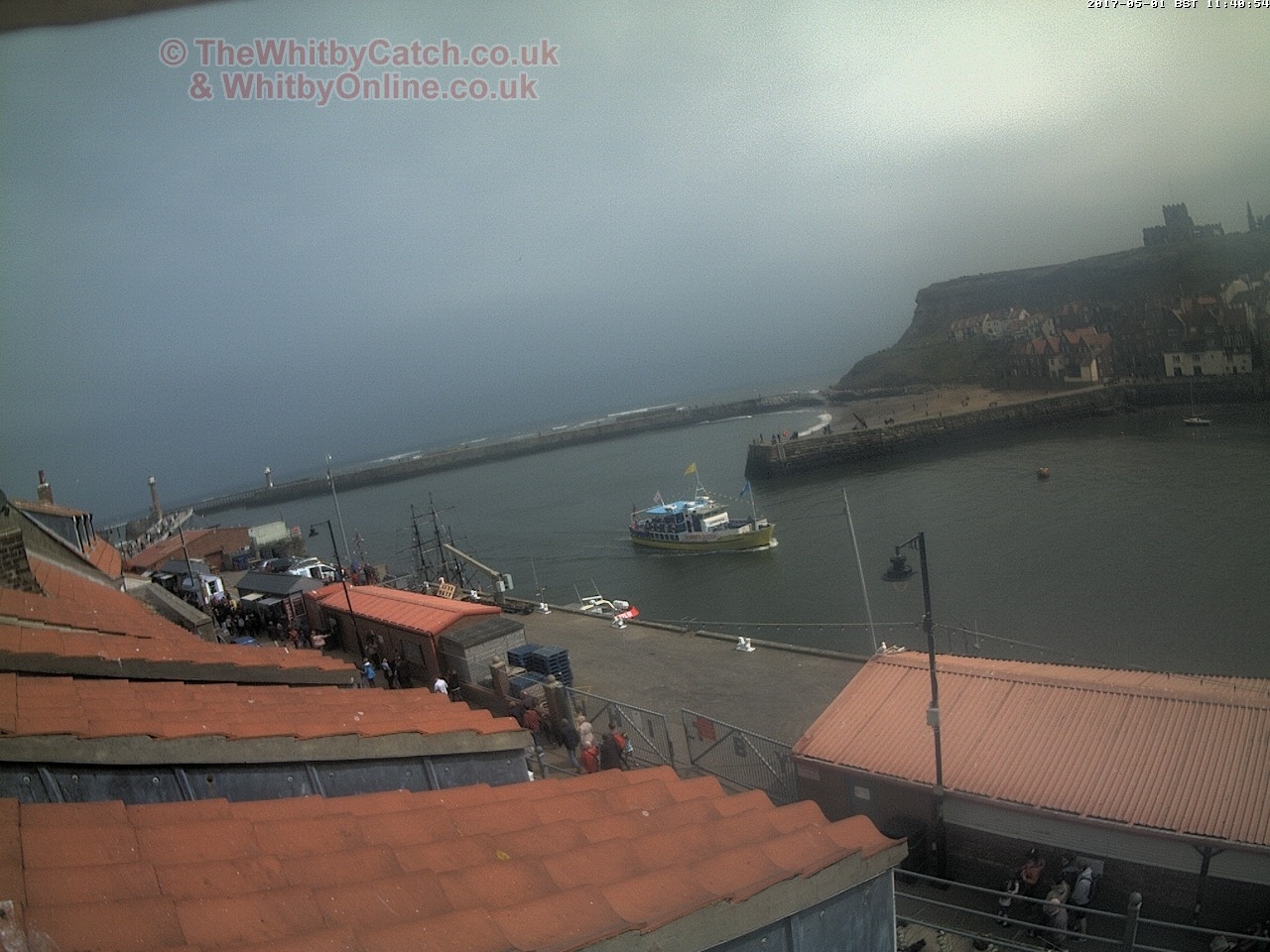 Whitby Mon 1st May 2017 11:41.