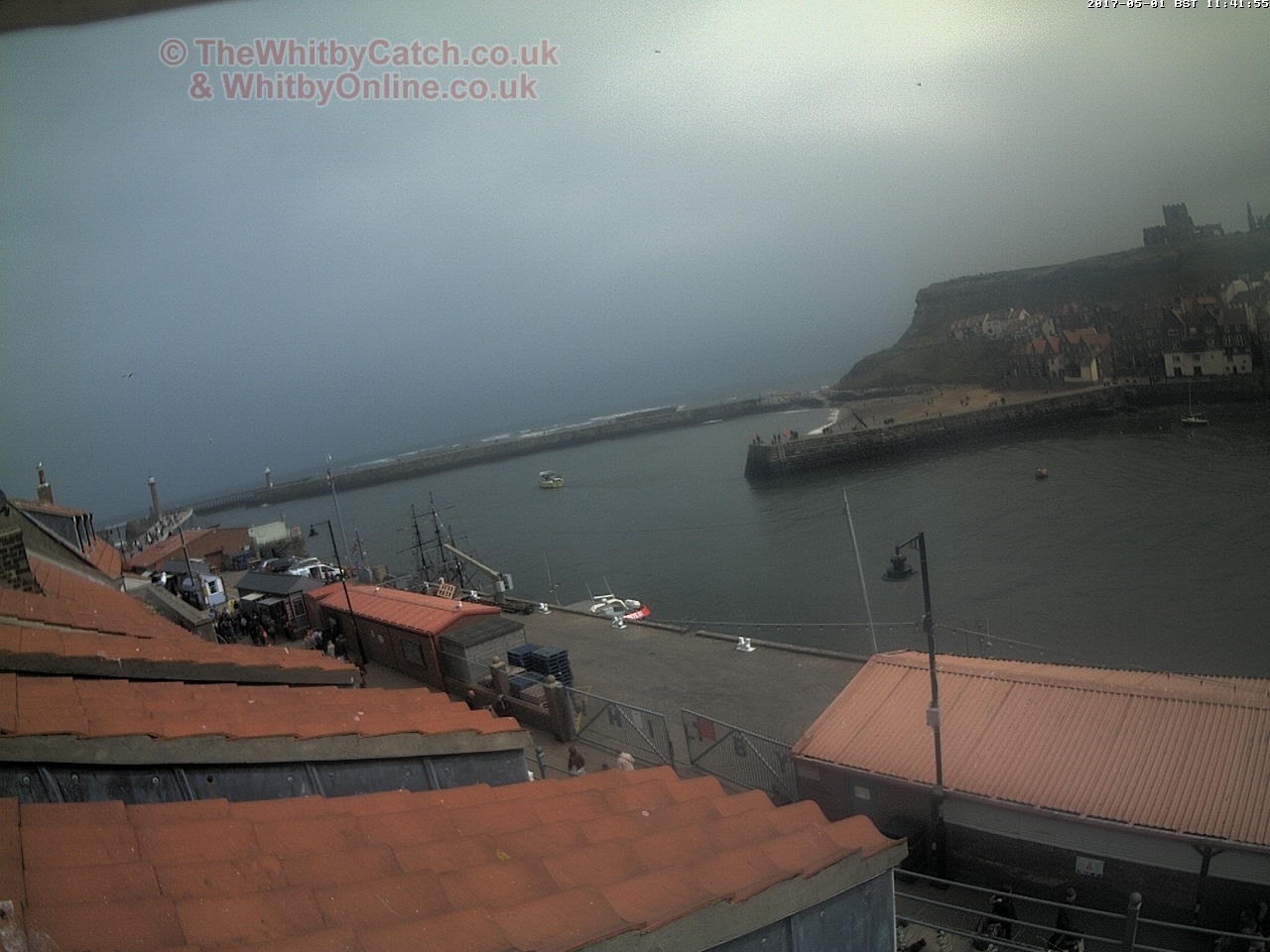 Whitby Mon 1st May 2017 11:42.