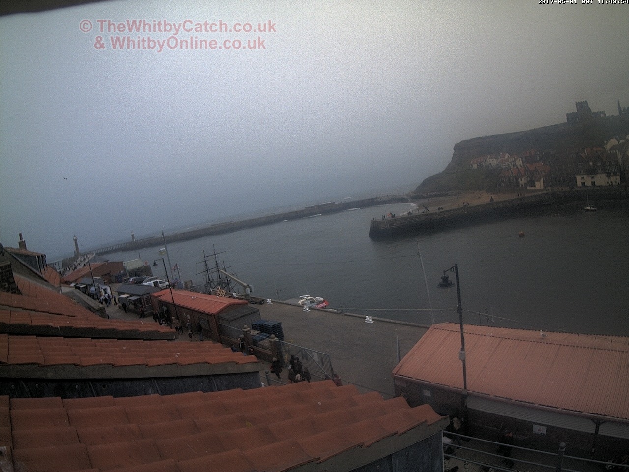 Whitby Mon 1st May 2017 11:44.