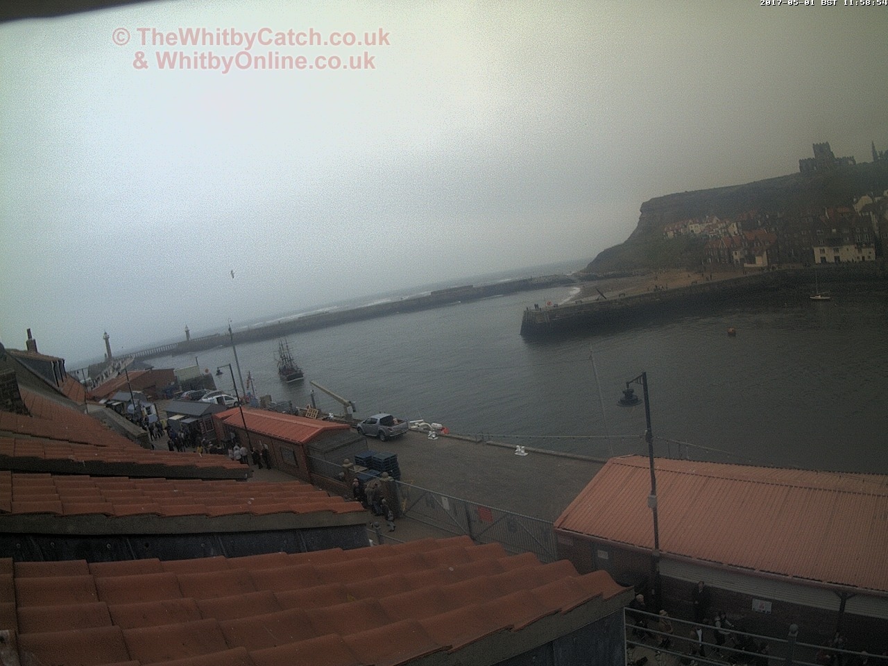 Whitby Mon 1st May 2017 11:59.