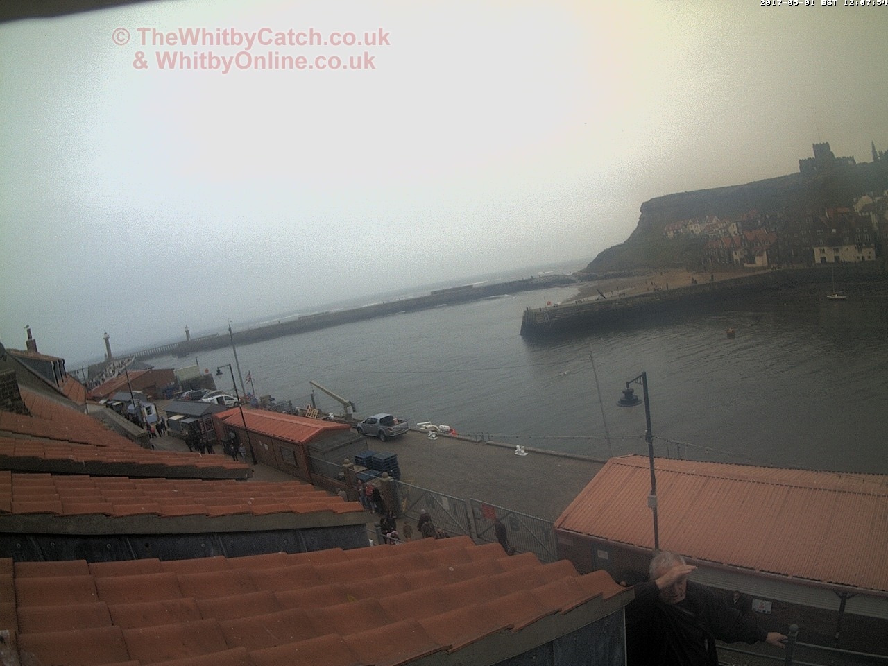 Whitby Mon 1st May 2017 12:08.