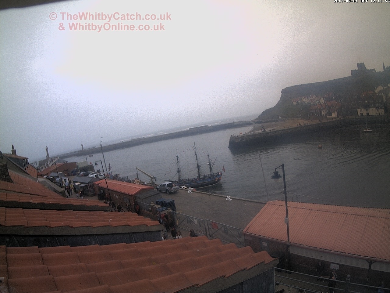 Whitby Mon 1st May 2017 12:12.