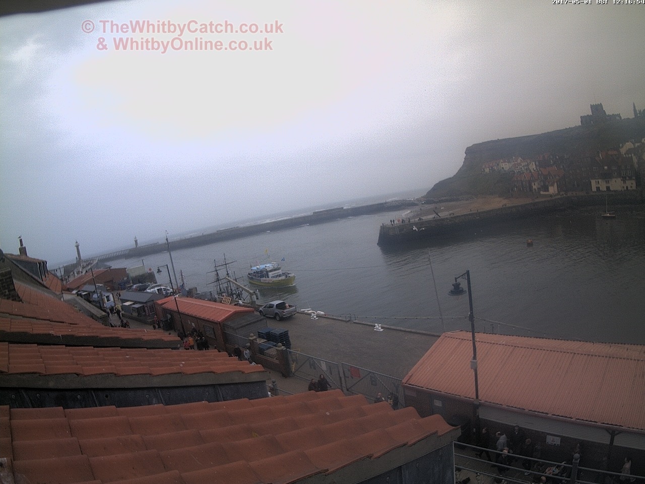 Whitby Mon 1st May 2017 12:17.