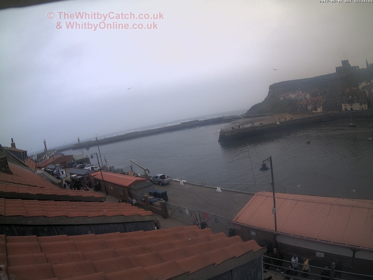 Whitby Mon 1st May 2017 12:32.