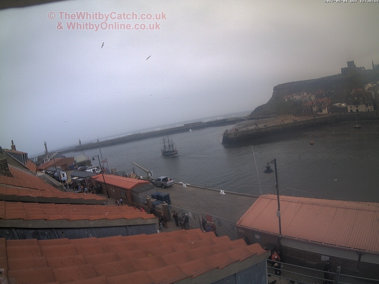 Whitby Mon 1st May 2017 12:39.