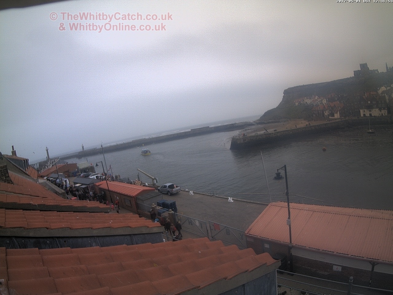 Whitby Mon 1st May 2017 12:42.
