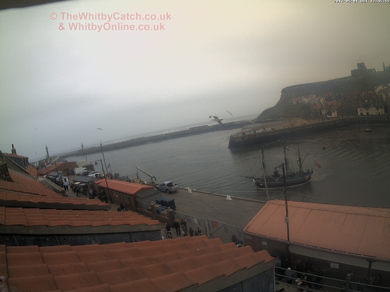 Whitby Mon 1st May 2017 12:46.