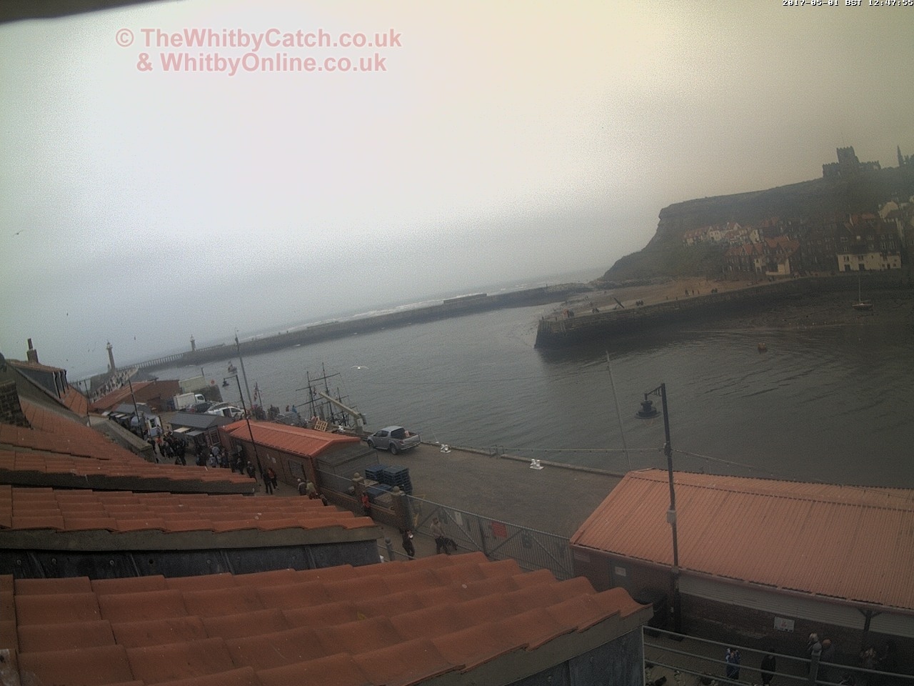 Whitby Mon 1st May 2017 12:48.