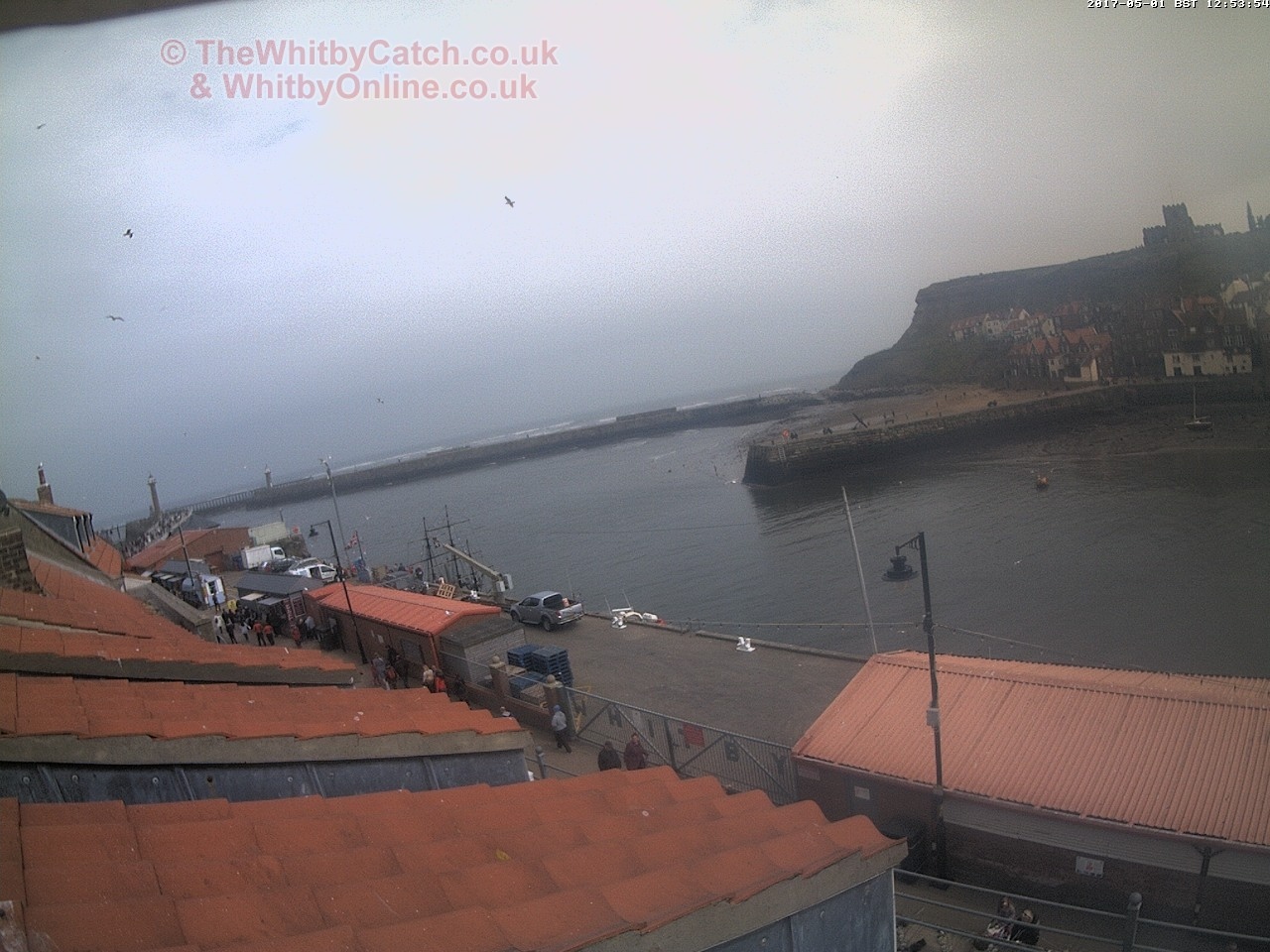 Whitby Mon 1st May 2017 12:54.