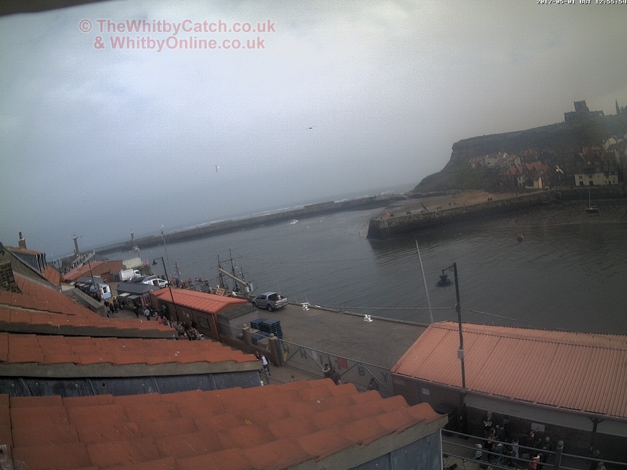 Whitby Mon 1st May 2017 12:56.