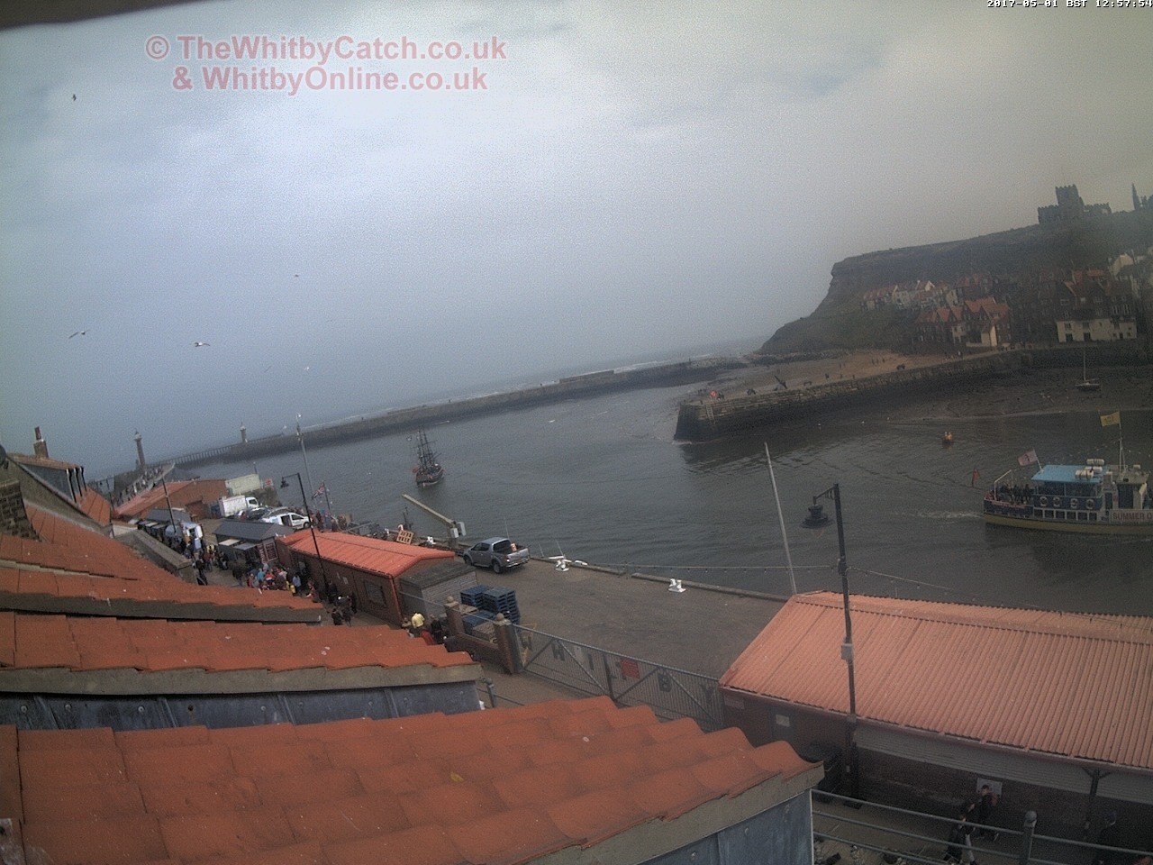 Whitby Mon 1st May 2017 12:58.