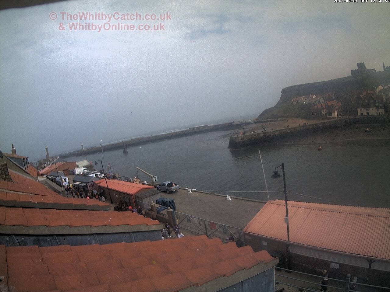 Whitby Mon 1st May 2017 12:59.