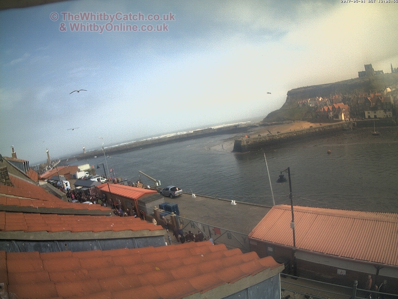 Whitby Mon 1st May 2017 13:07.