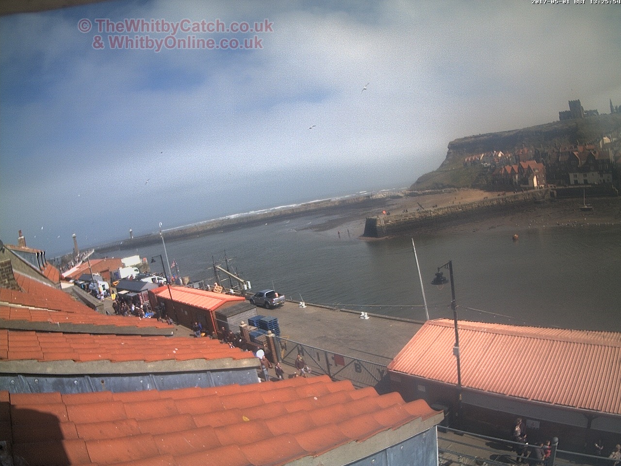 Whitby Mon 1st May 2017 13:26.