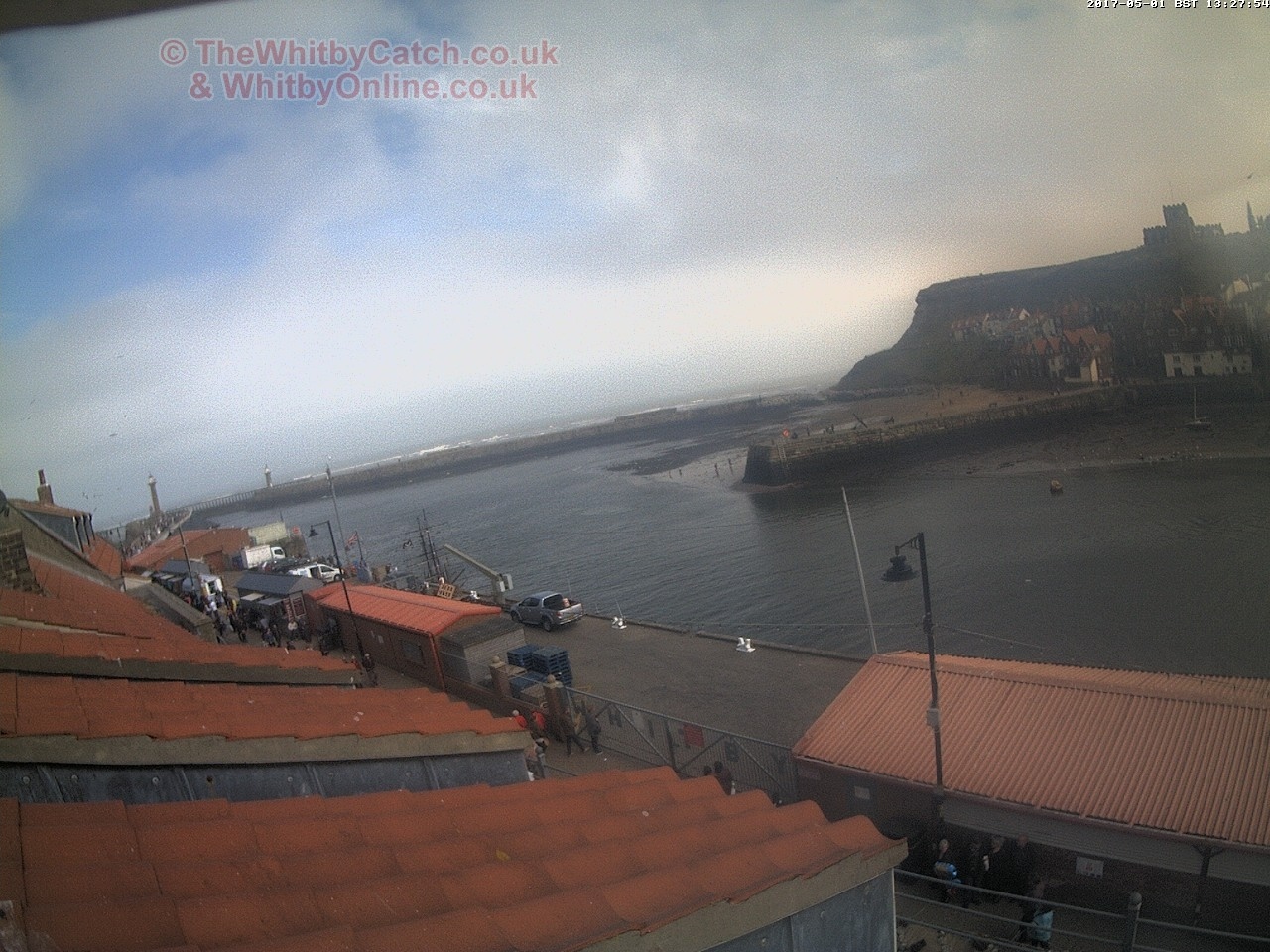 Whitby Mon 1st May 2017 13:28.
