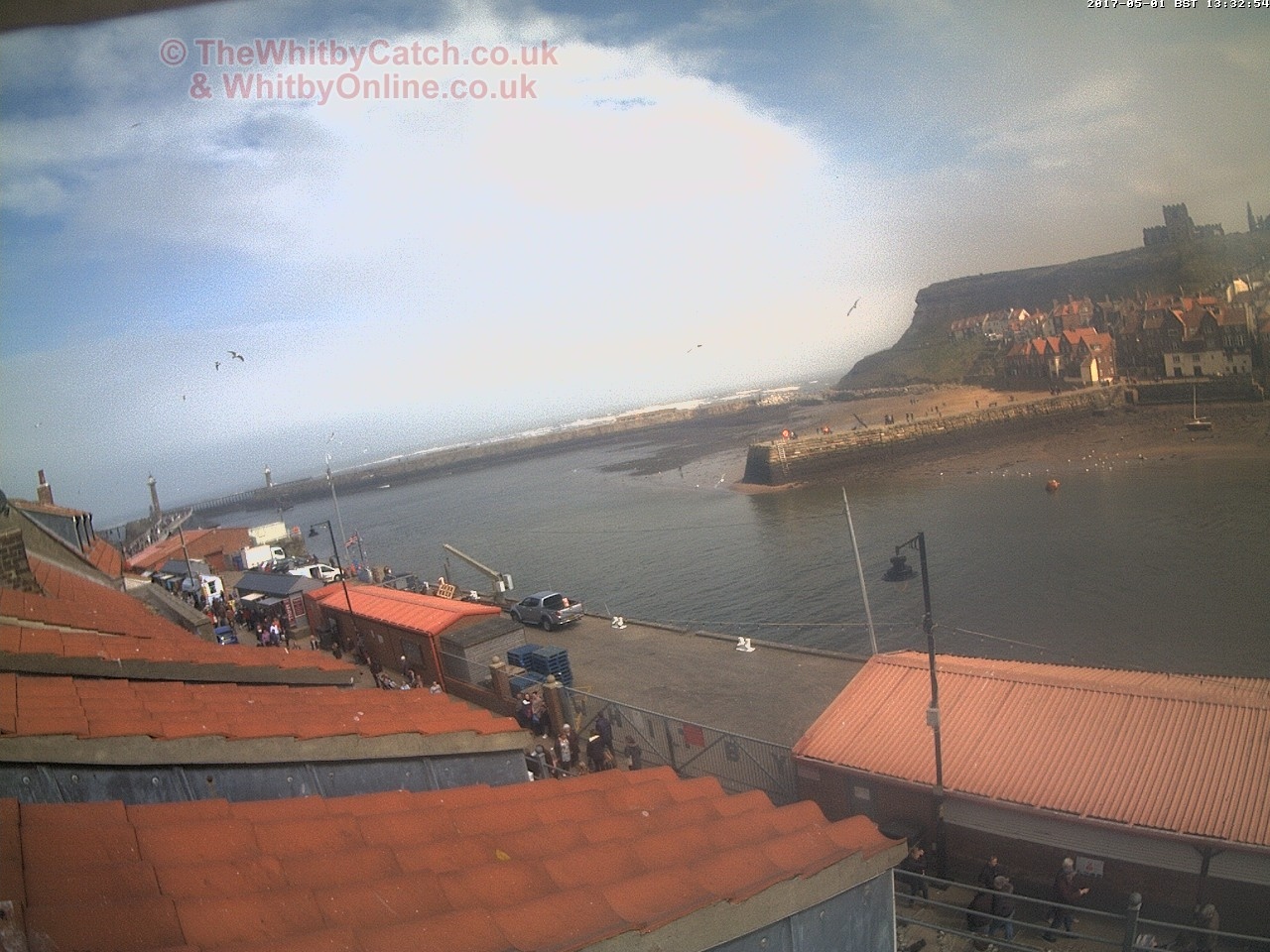 Whitby Mon 1st May 2017 13:33.