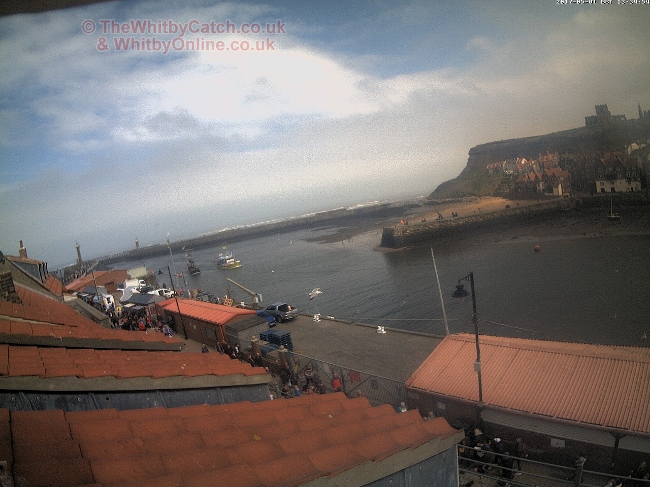 Whitby Mon 1st May 2017 13:35.