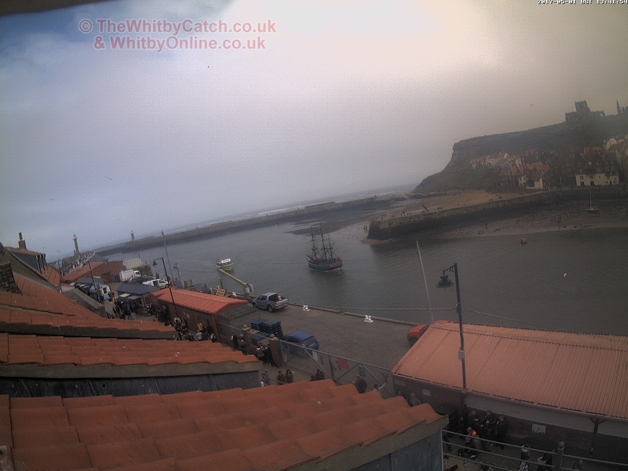 Whitby Mon 1st May 2017 13:42.